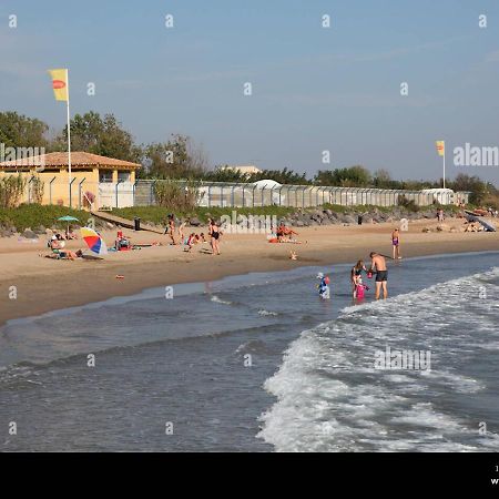 Camping Carabasse Vias Plage. 외부 사진